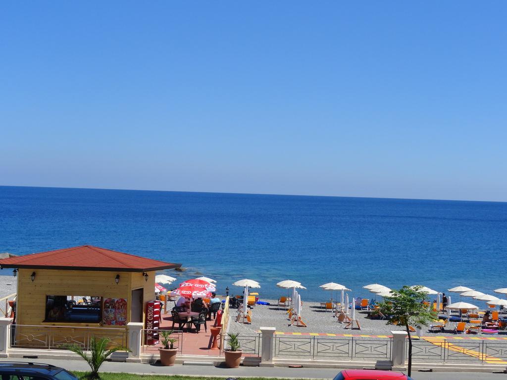 Hotel Miramare Cirò Marina 外观 照片