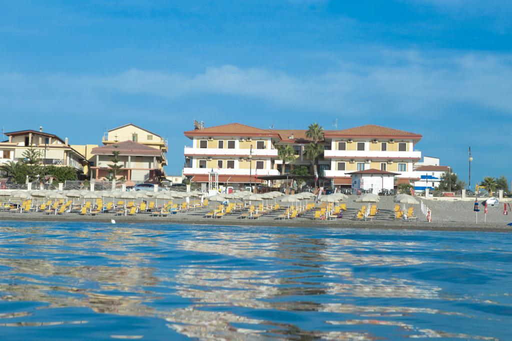 Hotel Miramare Cirò Marina 外观 照片