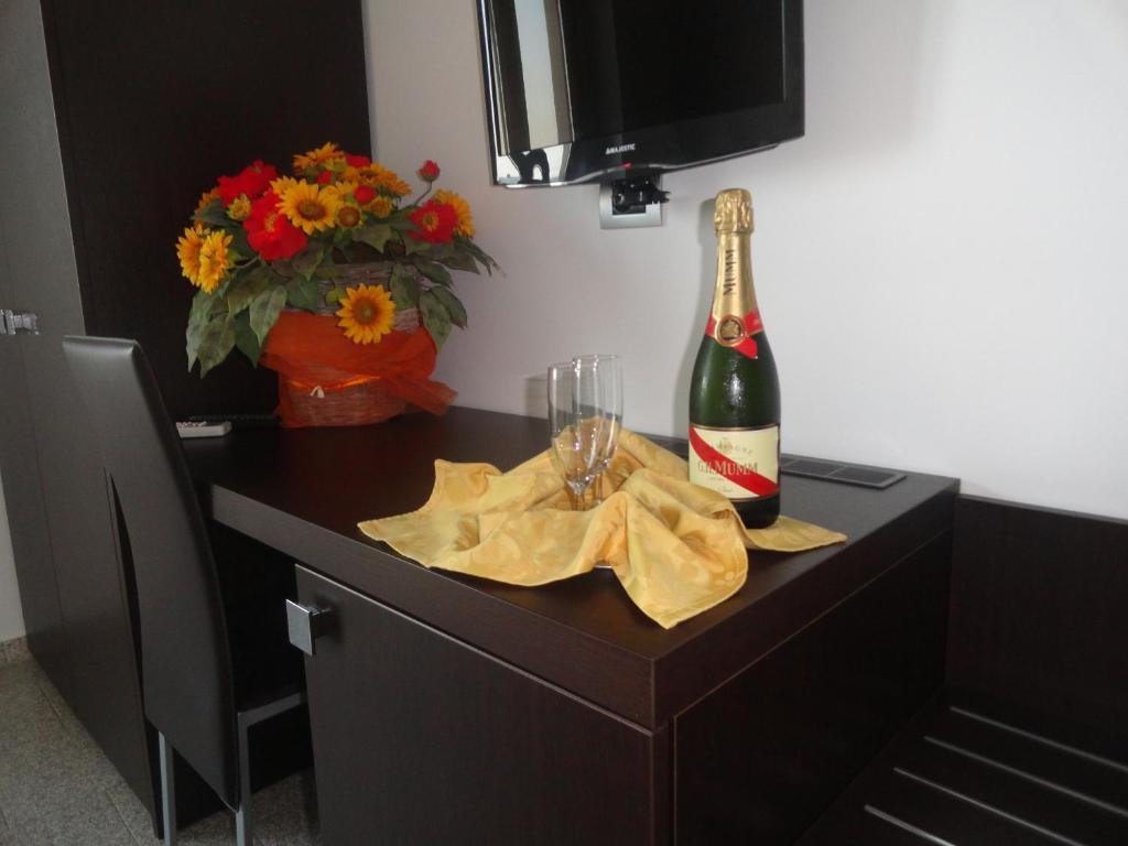 Hotel Miramare Cirò Marina 外观 照片