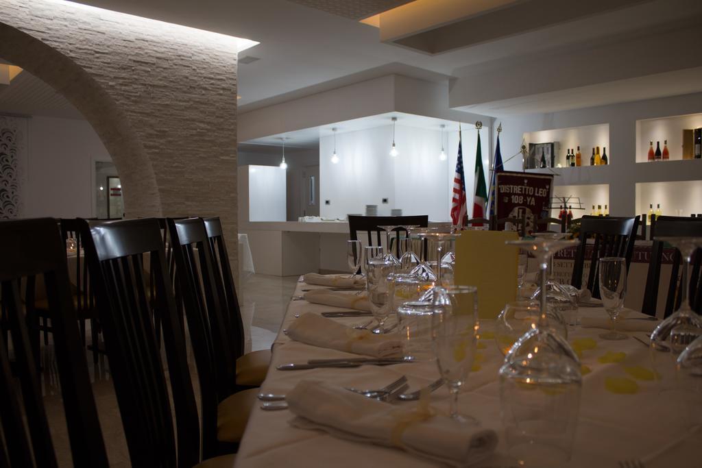 Hotel Miramare Cirò Marina 外观 照片