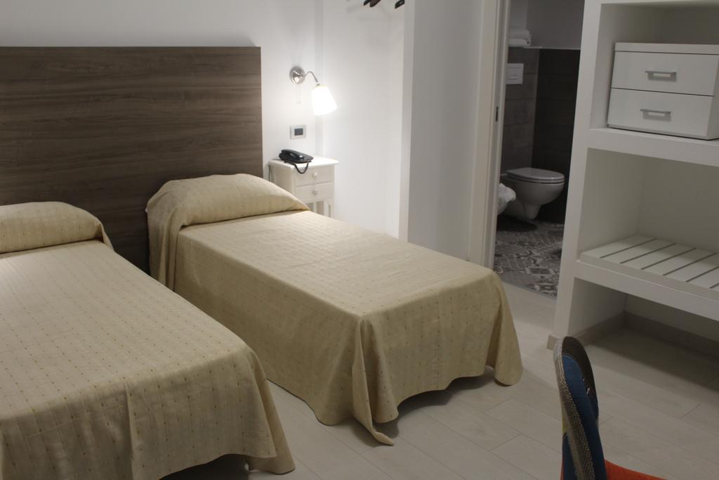 Hotel Miramare Cirò Marina 外观 照片