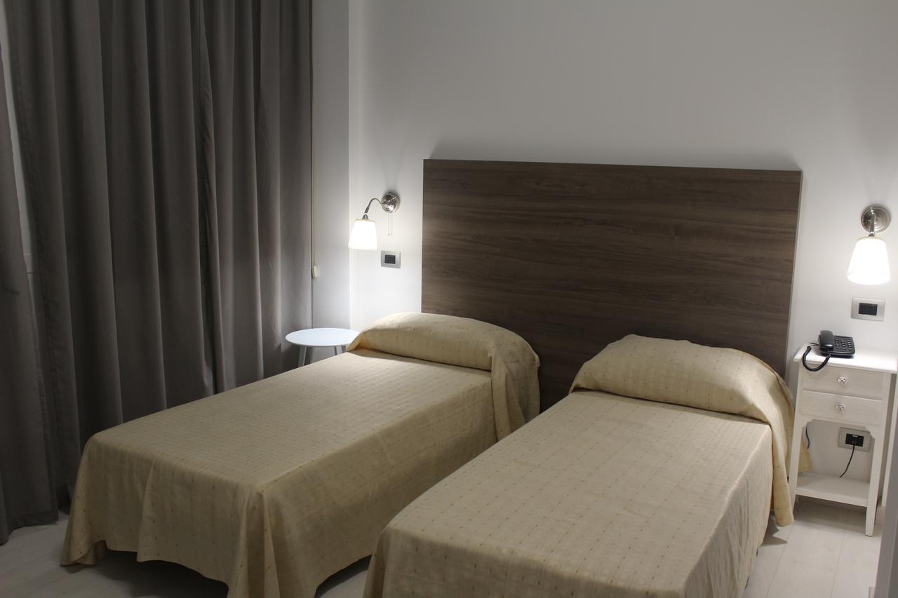 Hotel Miramare Cirò Marina 外观 照片