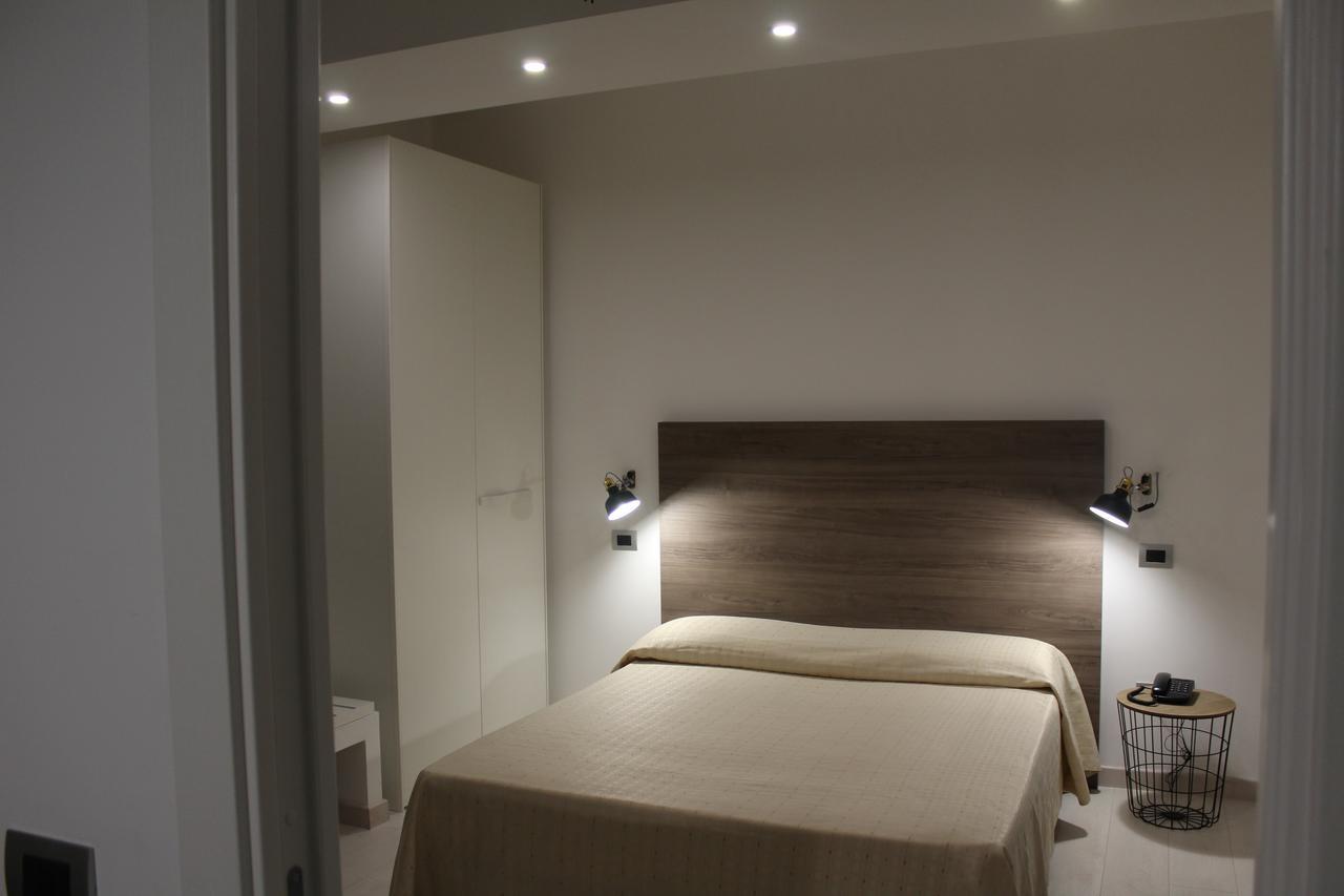 Hotel Miramare Cirò Marina 外观 照片