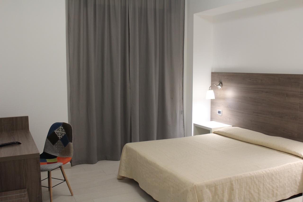 Hotel Miramare Cirò Marina 外观 照片